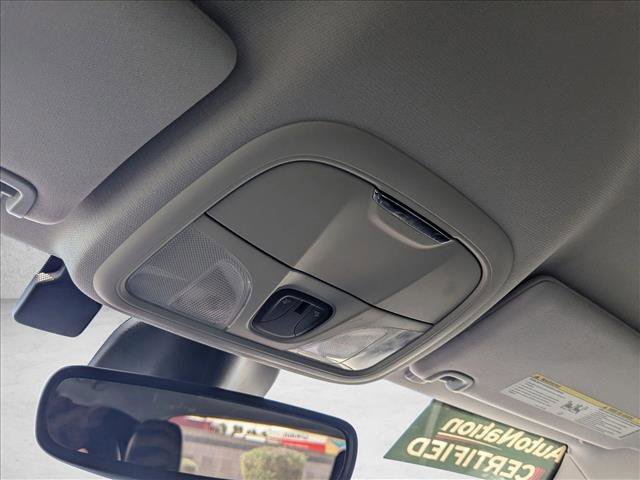 Used 2021 Jeep Cherokee Latitude Plus FWD image 21