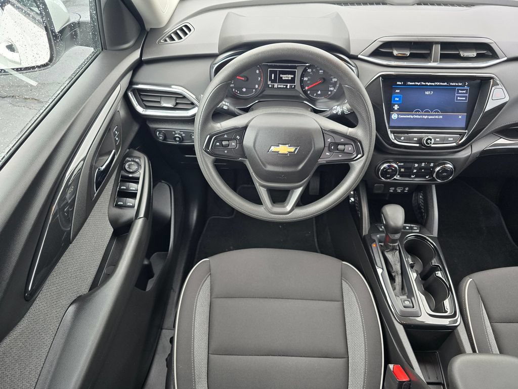 Used 2023 Chevrolet TrailBlazer LT w/ Convenience Package AWD/4WD image 17