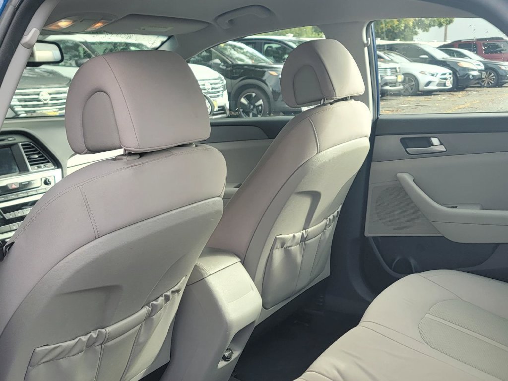 Used 2017 Hyundai Sonata SE FWD image 14