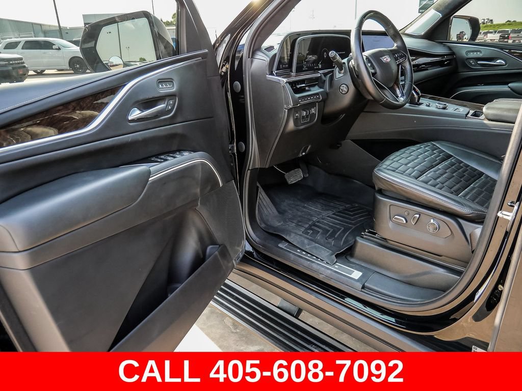 Used 2023 Cadillac Escalade Premium Luxury Platinum w/ LPO, Radiant Package AWD/4WD image 37