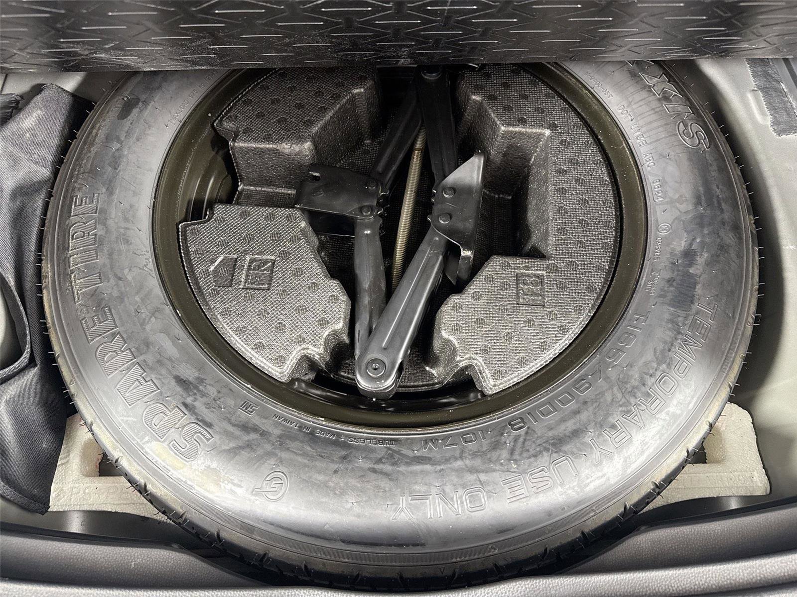 Certified 2025 Toyota RAV4 XLE Premium FWD image 36