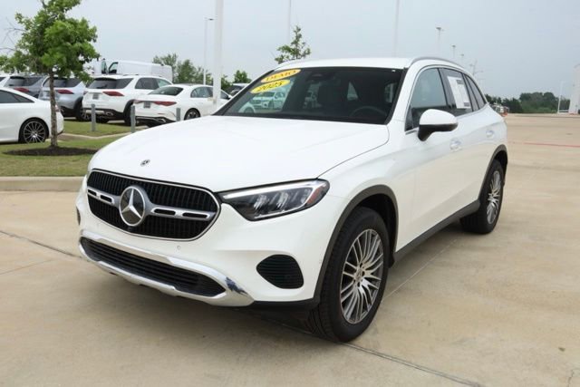 Certified 2025 Mercedes-Benz GLC 300 4MATIC image 5