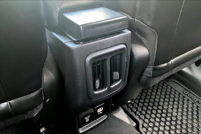 Used 2021 Jeep Compass Latitude AWD/4WD image 10