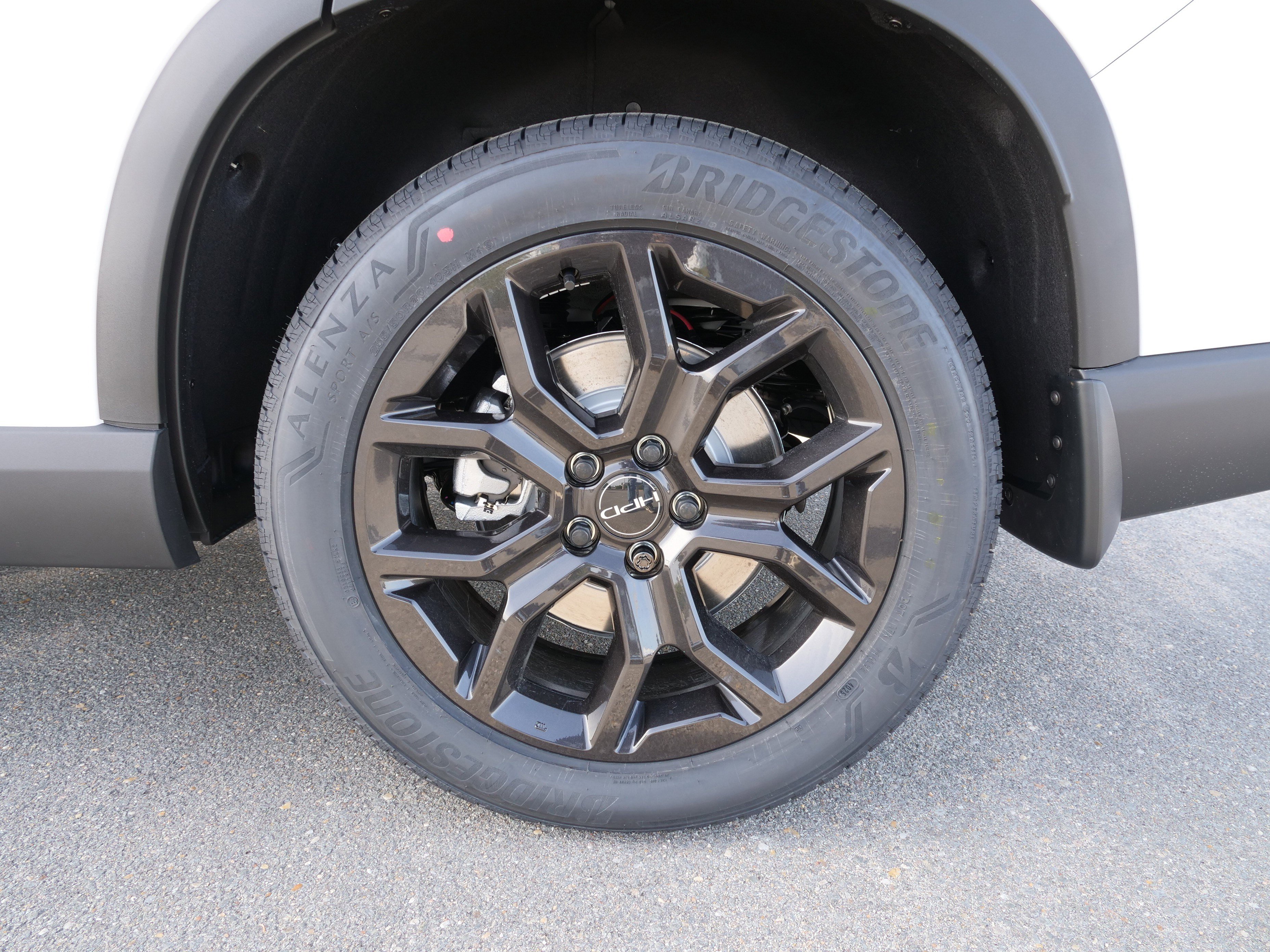 New 2025 Honda Pilot Touring image 12