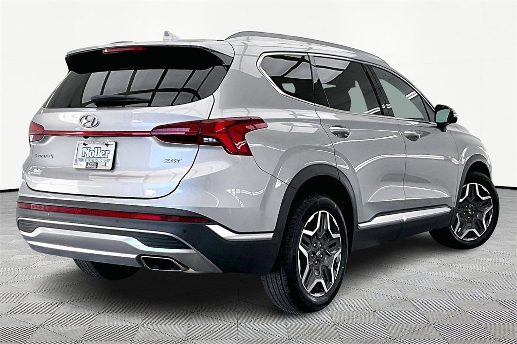 Used 2023 Hyundai Santa Fe Limited image 2