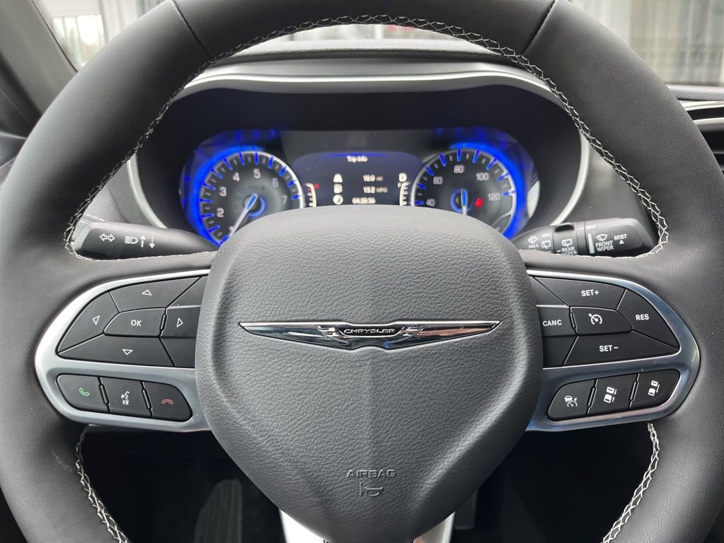 New 2026 Chrysler Pacifica Select image 27