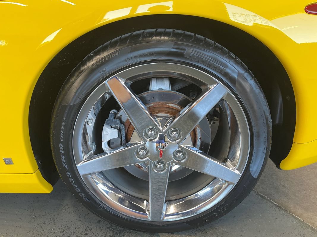 Used 2007 Chevrolet Corvette Convertible w/ Preferred Equipment Group RWD image 36