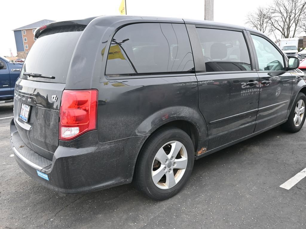 Used 2013 Dodge Grand Caravan SE image 3