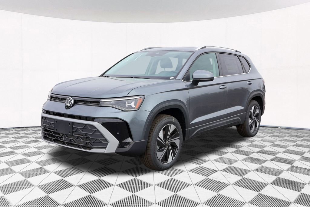 New 2025 Volkswagen Taos SE image 18