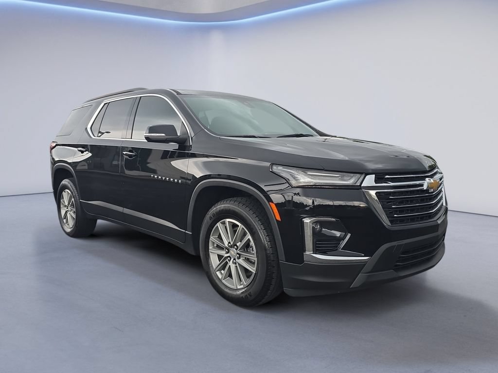 Used 2023 Chevrolet Traverse LT FWD image 7