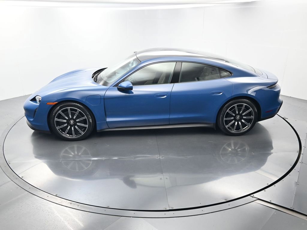 Certified 2022 Porsche Taycan 4S AWD/4WD image 36