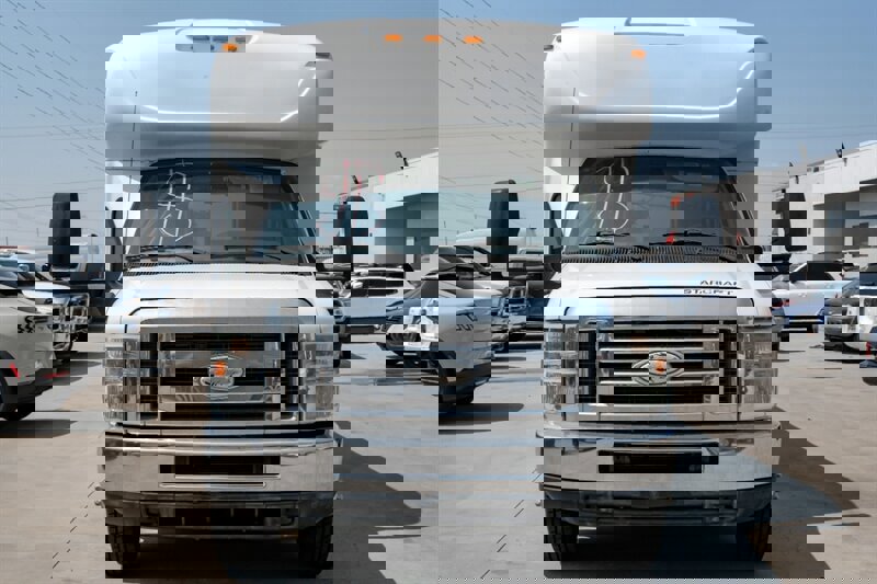 Used 2014 Ford E-350 and Econoline 350 Super Duty image 5