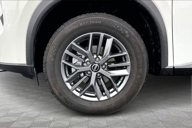 Used 2024 Nissan Rogue S image 21