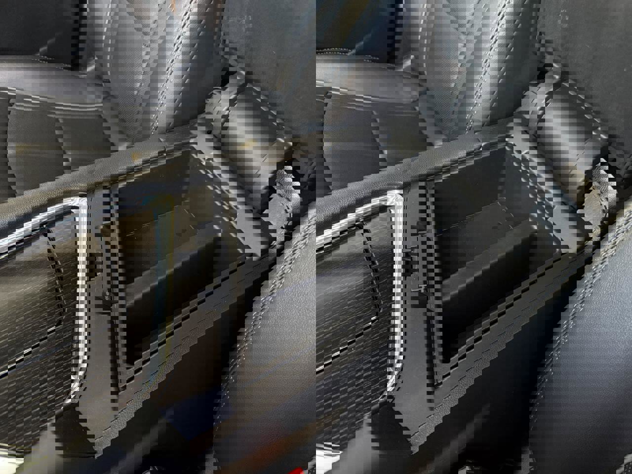 Used 2021 Buick Enclave Avenir w/ Avenir Technology Package image 28