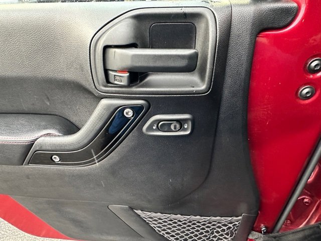 Used 2012 Jeep Wrangler Altitude image 24