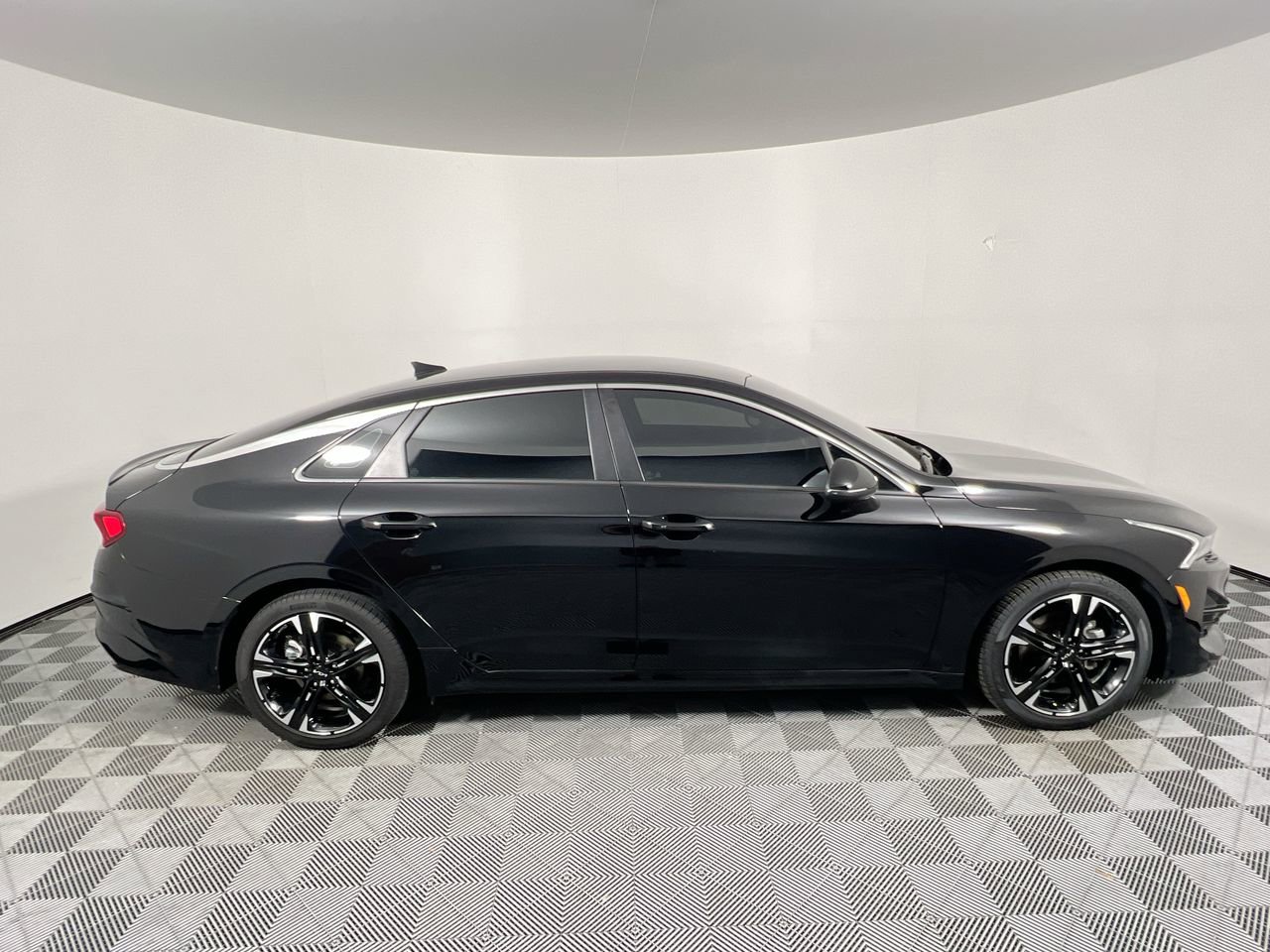 Used 2022 Kia K5 GT-Line w/ GT-Line FWD Premium Package image 2