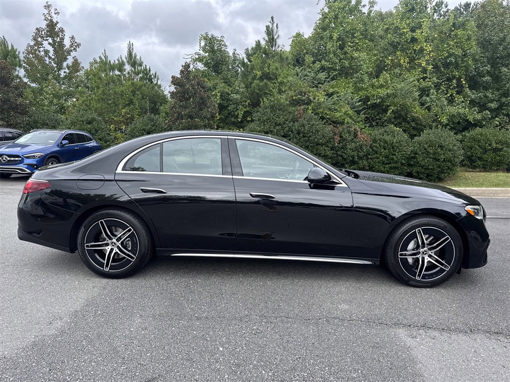 New 2026 Mercedes-Benz E 350 4MATIC Sedan image 2