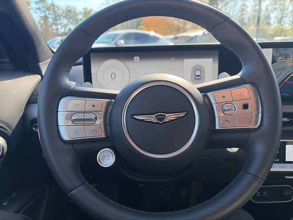 Used 2025 Genesis GV60 Advanced image 14