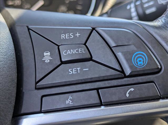 Used 2018 Nissan Rogue SL w/ Premium Package FWD image 12