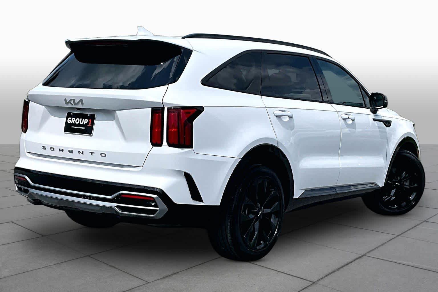 Used 2022 Kia Sorento SX FWD image 13