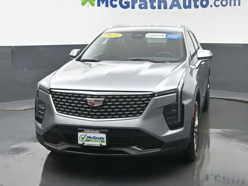 Used 2024 Cadillac XT4 Premium Luxury image 5