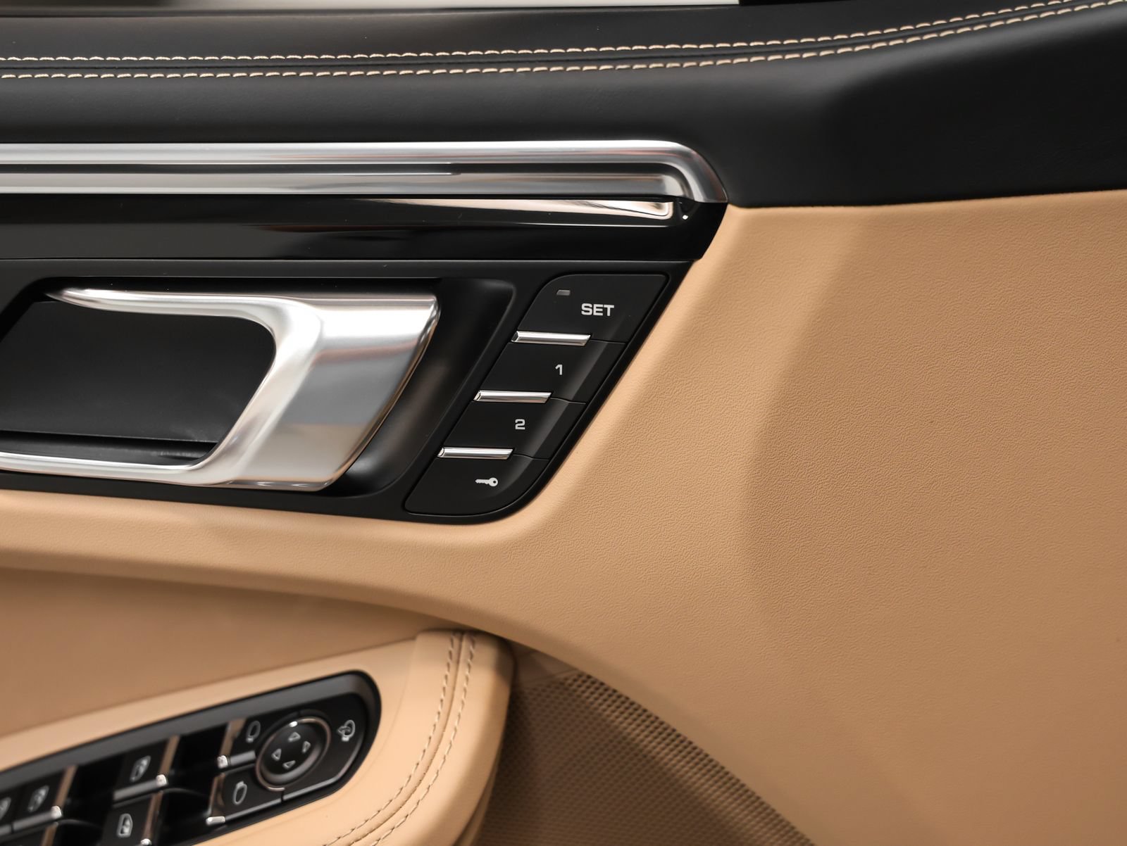 New 2026 Porsche Macan AWD/4WD image 27
