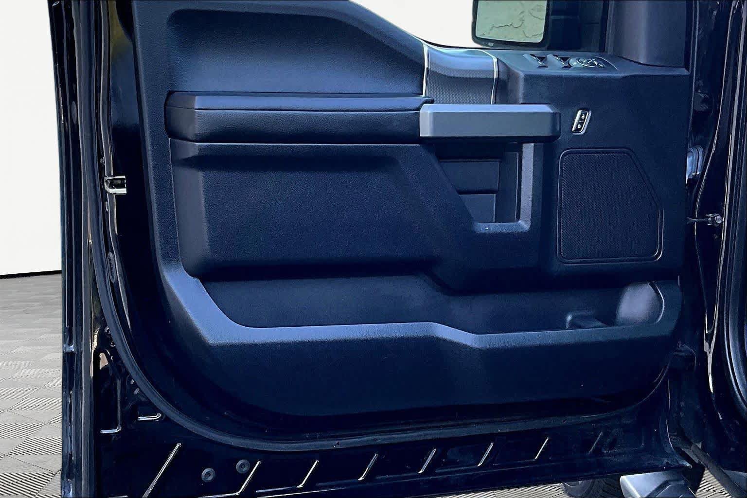Used 2016 Ford F150 XLT w/ Equipment Group 302A Luxury RWD image 22