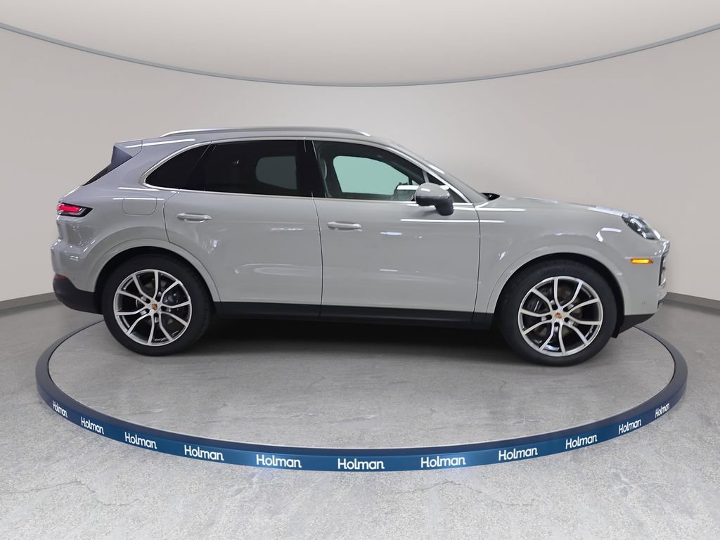 Used 2026 Porsche Cayenne AWD/4WD image 6