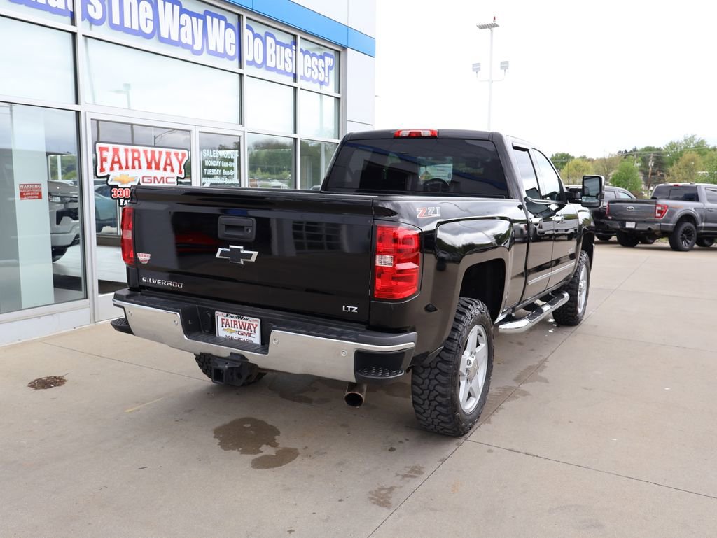 Used 2015 Chevrolet Silverado 2500 LTZ w/ LTZ Plus Package AWD/4WD image 3