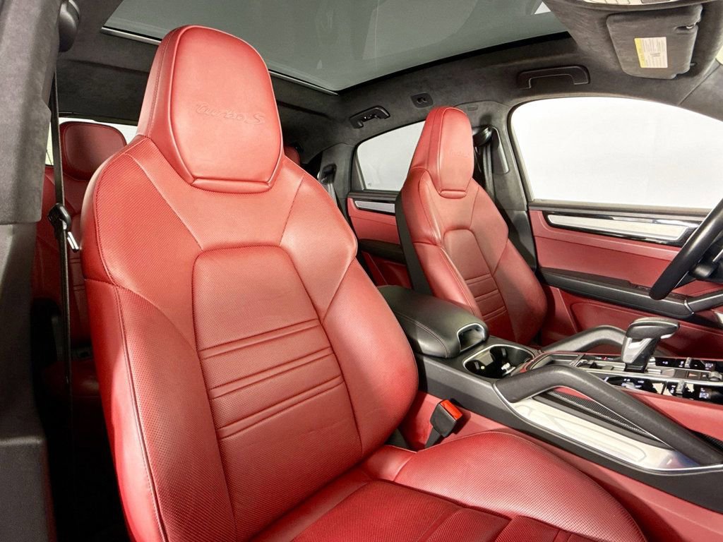 Certified 2022 Porsche Cayenne Turbo S image 14