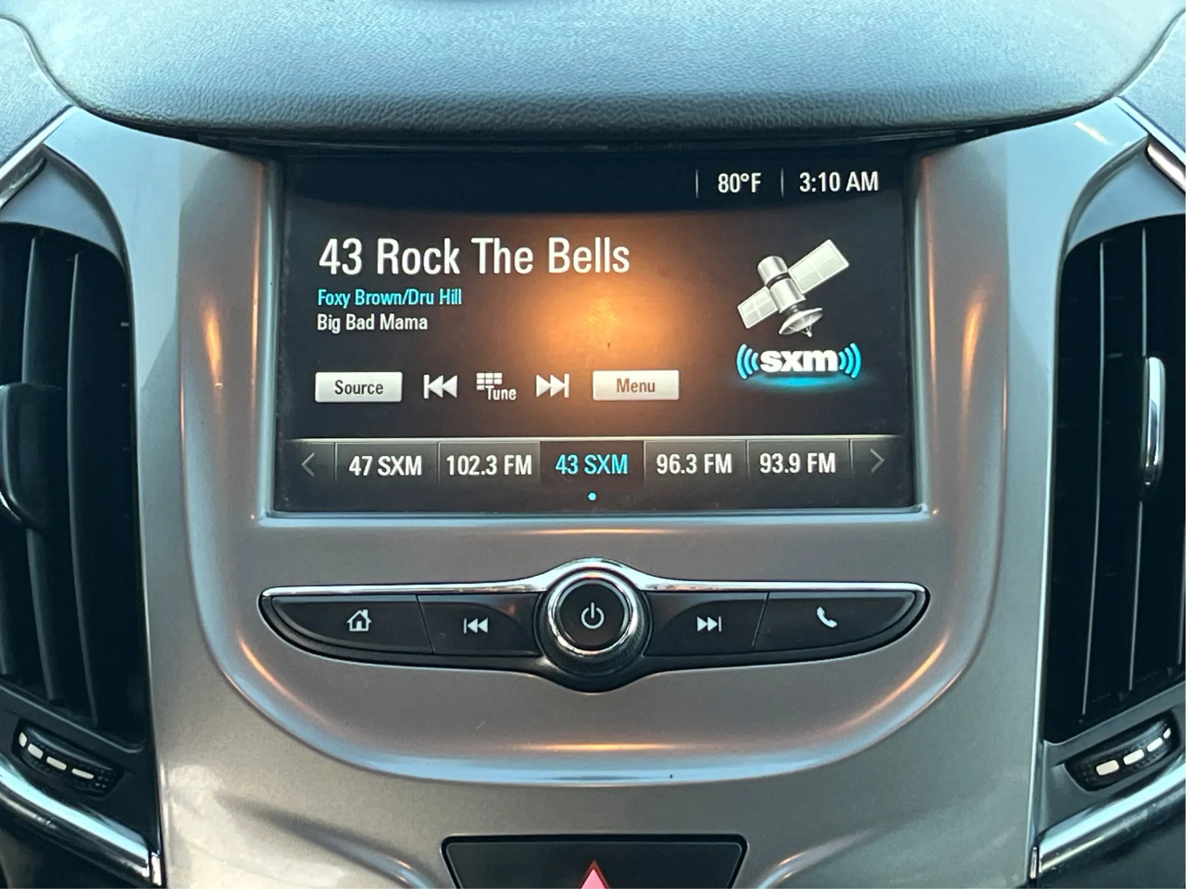 Used 2017 Chevrolet Cruze LT image 15