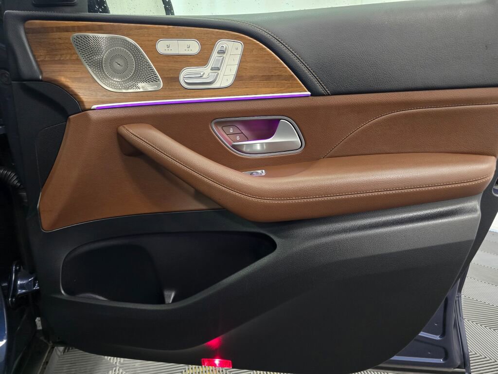 Used 2024 Mercedes-Benz GLE 350 GLE 350 w/ 3rd Row Seat Package image 27