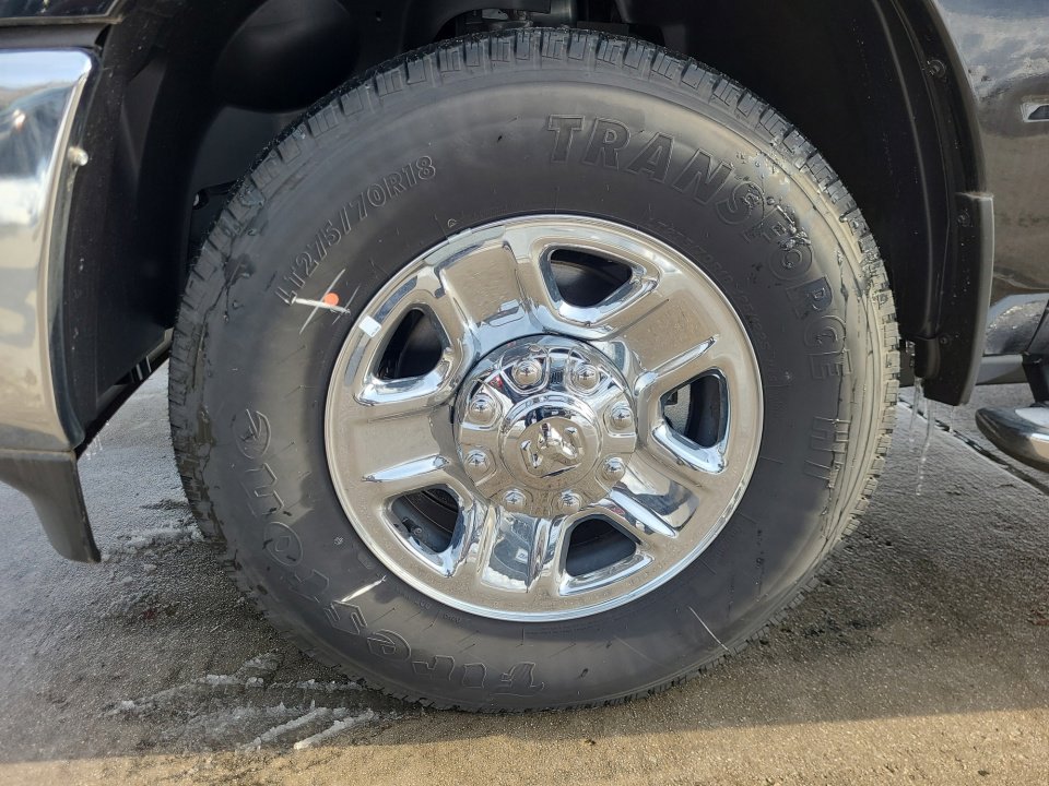 Used 2024 RAM 2500 Tradesman w/ Safety Group image 31