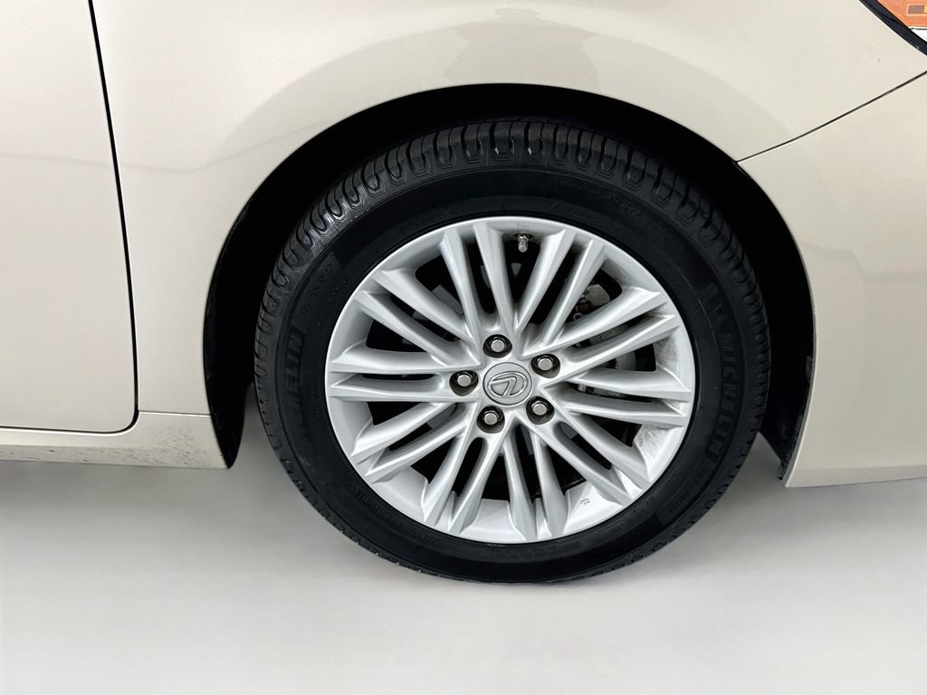 Used 2017 Lexus ES 350 w/ Accessory Package 2 FWD image 32