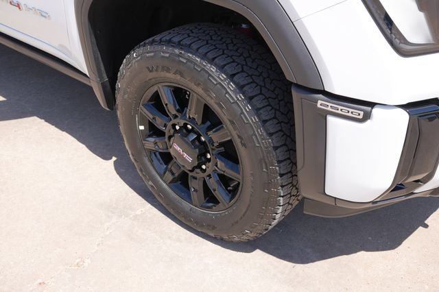 New 2026 GMC Sierra 2500 AT4 w/ AT4 Premium Plus Package AWD/4WD image 9
