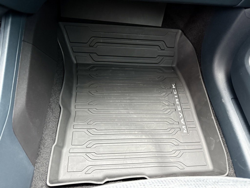 New 2025 Ford Maverick XL image 23