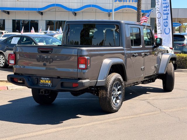 New 2026 Jeep Gladiator Sport AWD/4WD image 4