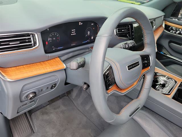 Used 2023 Jeep Grand Wagoneer Series II image 44