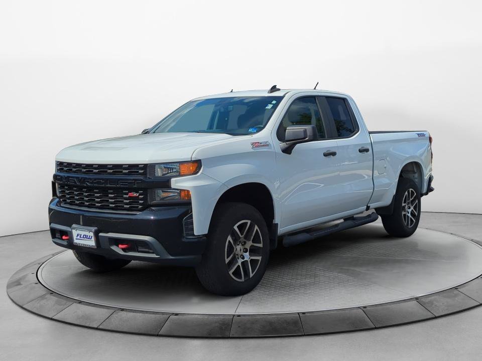 Used 2020 Chevrolet Silverado 1500 Custom Trail Boss w/ Custom Convenience Package AWD/4WD image 3
