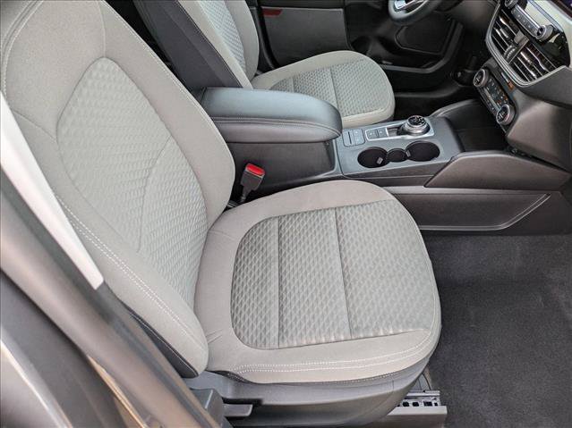 Used 2021 Ford Escape SE w/ SE Sport Appearance Package AWD/4WD image 19