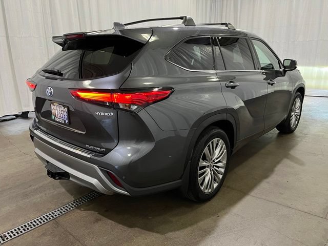 Used 2023 Toyota Highlander Platinum AWD/4WD image 4