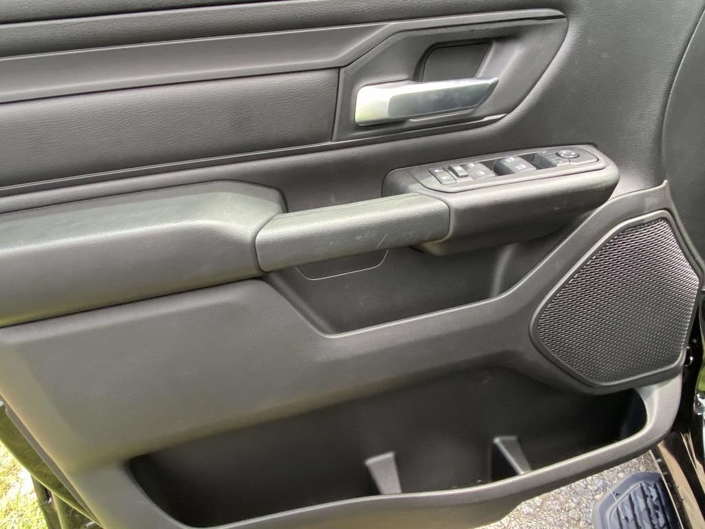 New 2026 RAM 1500 Express AWD/4WD image 18