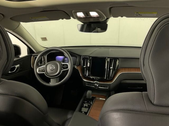 Certified 2024 Volvo XC60 B5 Plus w/ Climate Package AWD/4WD image 16