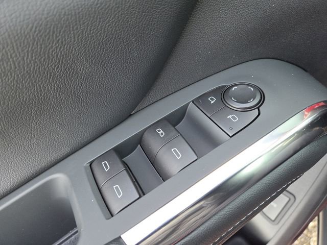 New 2026 Chevrolet Traverse LT w/ LPO, Floor Liner Package image 9