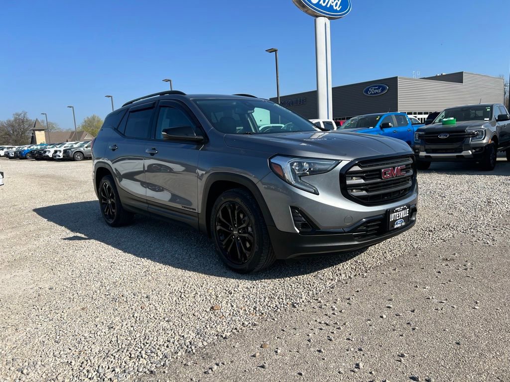 Used 2021 GMC Terrain SLT w/ Elevation Edition image 2