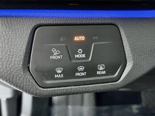 Certified 2023 Volkswagen ID.4 Pro S AWD/4WD image 11