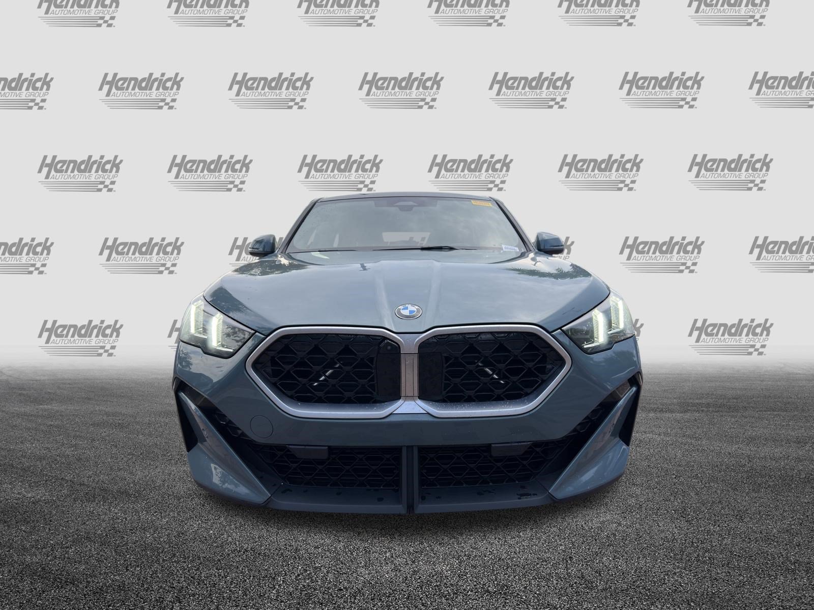 Certified 2025 BMW X2 xDrive28i AWD/4WD image 3