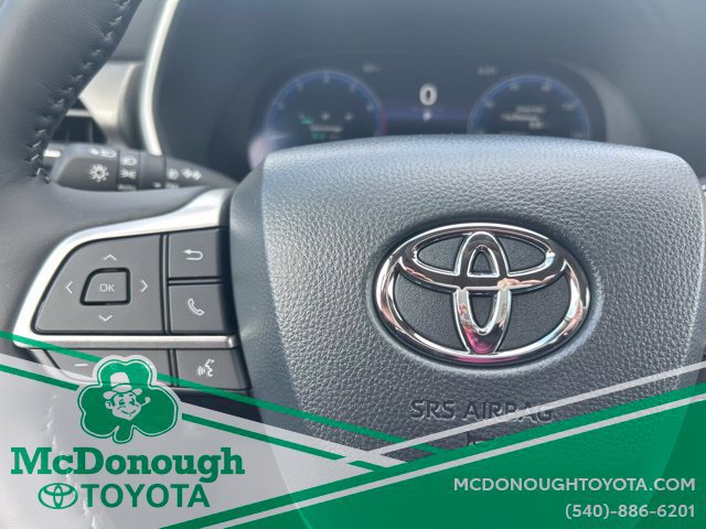 New 2026 Toyota Highlander Limited AWD/4WD image 25