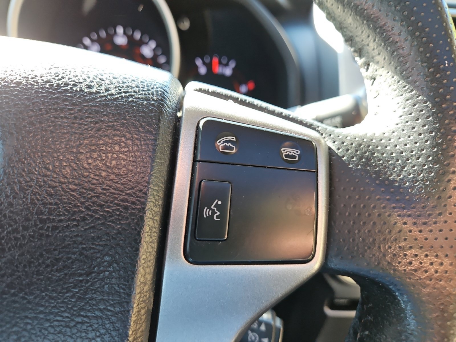 Used 2013 Toyota 4Runner Limited AWD/4WD image 27