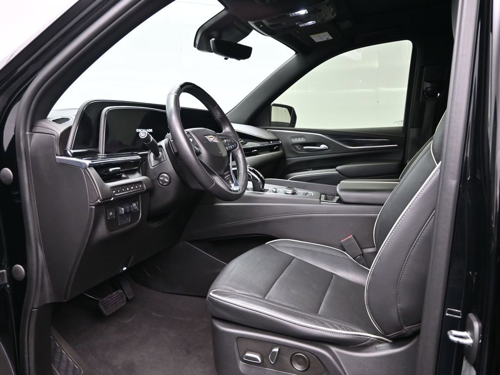 Certified 2023 Cadillac Escalade ESV Sport w/ Touring Package image 9